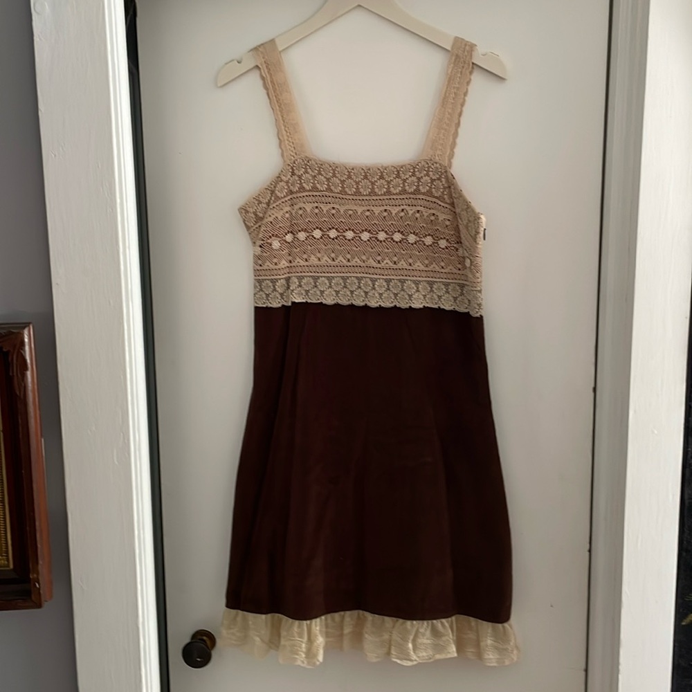 Vintage style velvet and lace dress. Size 8